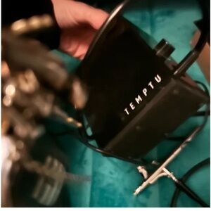 Temptu Airbrush makeup system